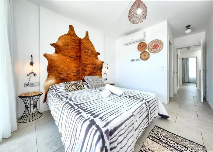 Pachamama House-Near The Beach, Fast Wifi, Air-Con And Sat Tv